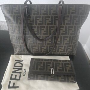 Fendi Zucca Print Brown Zippered Tote And Wallet Set Excellent Used Condition